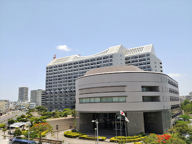 沖縄県県民広場地下駐車場